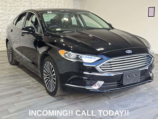 Used 2018 Ford Fusion SE w/ Fusion SE Technology Package image 1