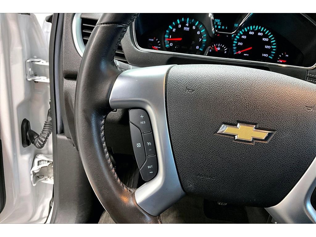 Used 2017 Chevrolet Traverse LT w/ Style and Technology Package FWD image 20
