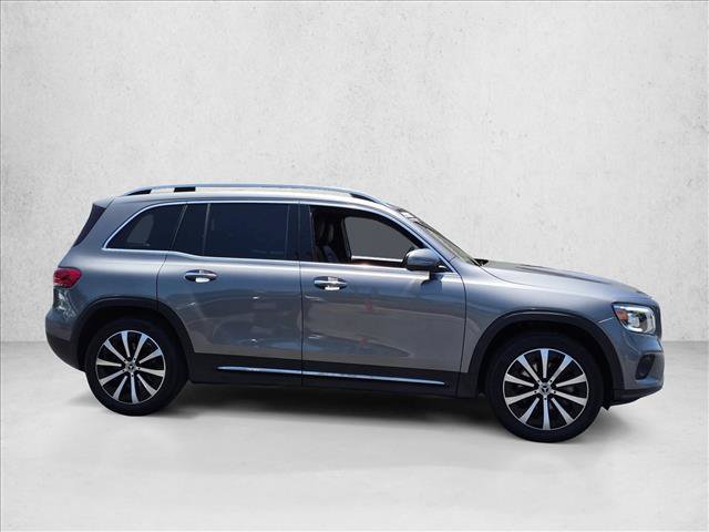Used 2021 Mercedes-Benz GLB 250 4MATIC image 4