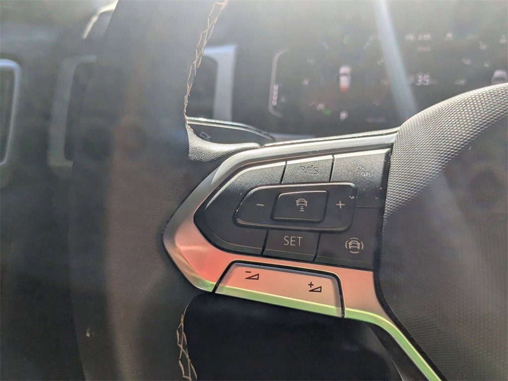 Used 2023 Volkswagen Atlas SE image 19