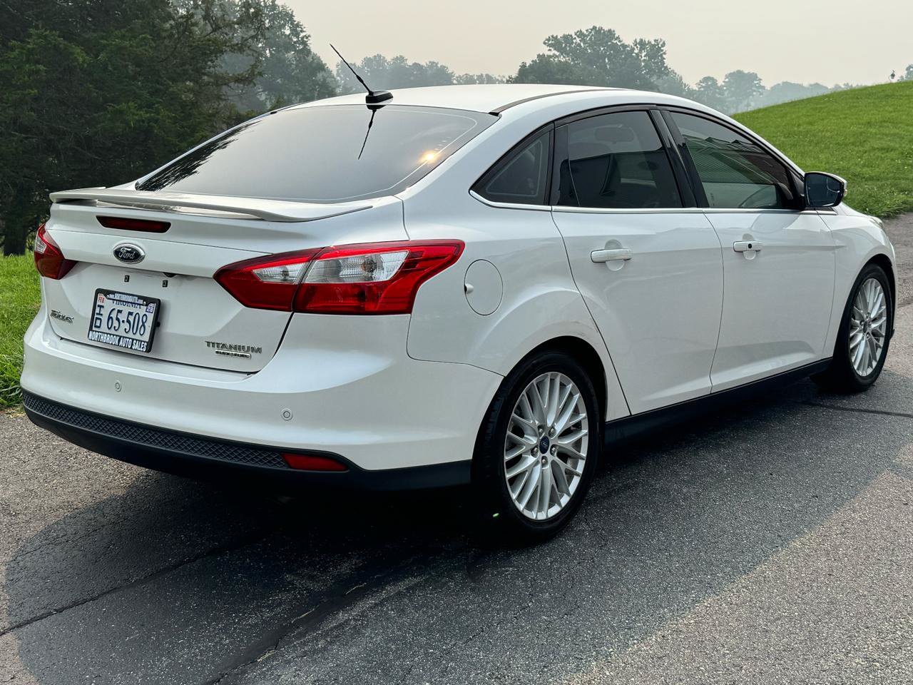 Used 2014 Ford Focus Titanium FWD image 30