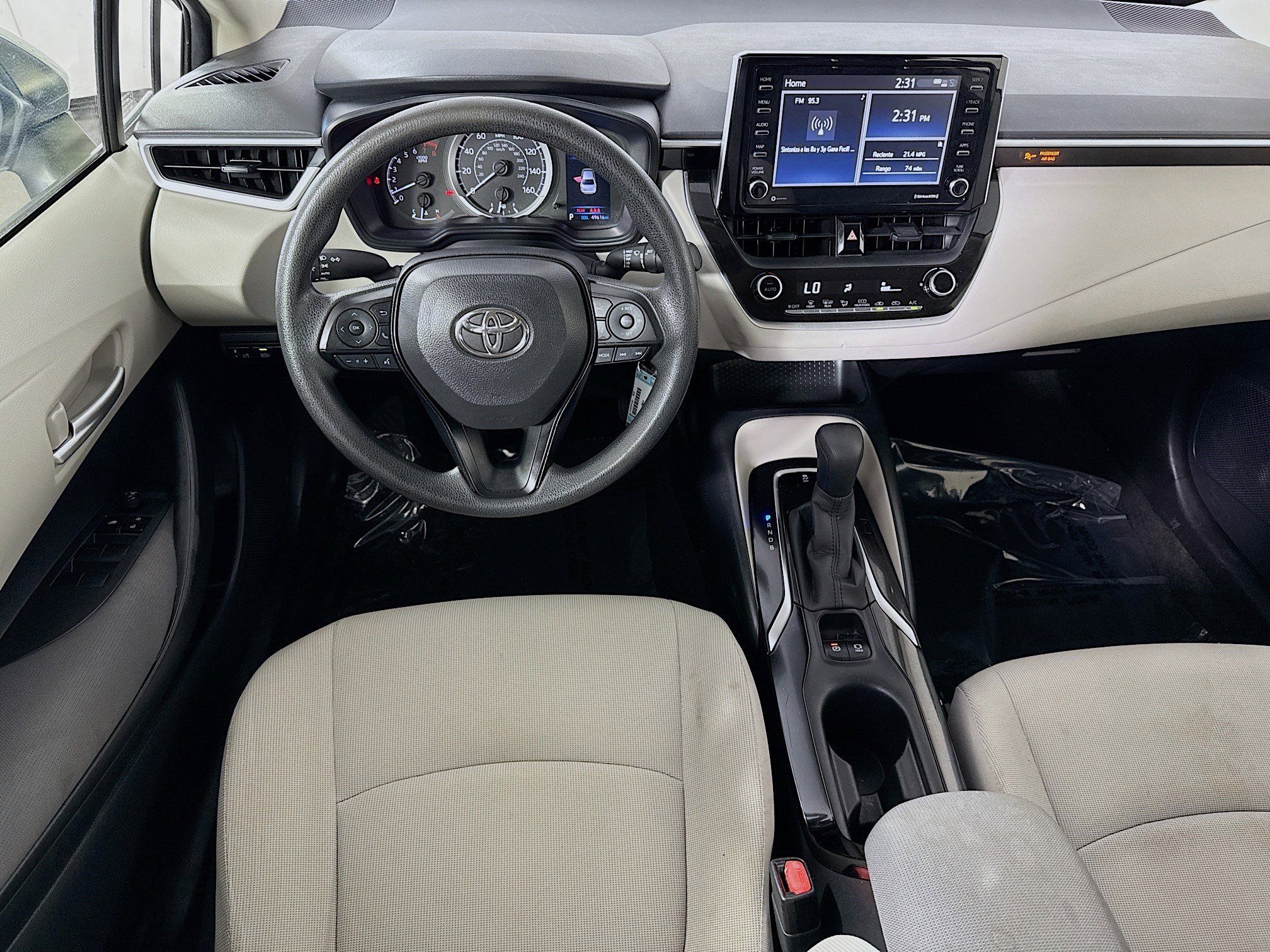 Used 2021 Toyota Corolla LE image 17