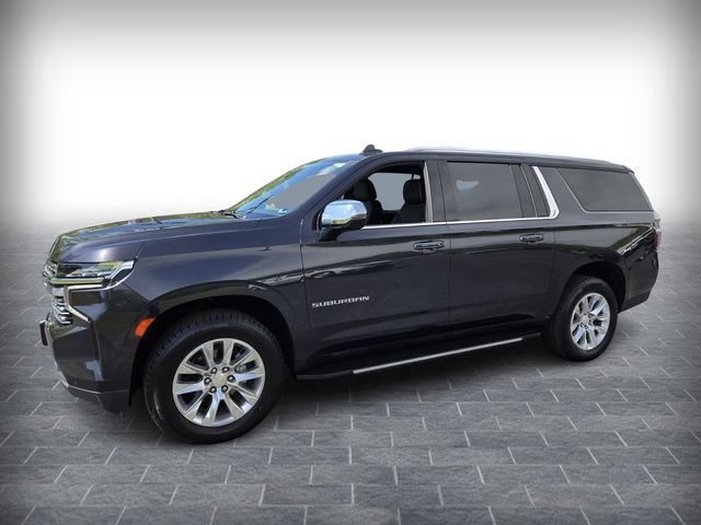 Used 2023 Chevrolet Suburban Premier AWD/4WD image 3