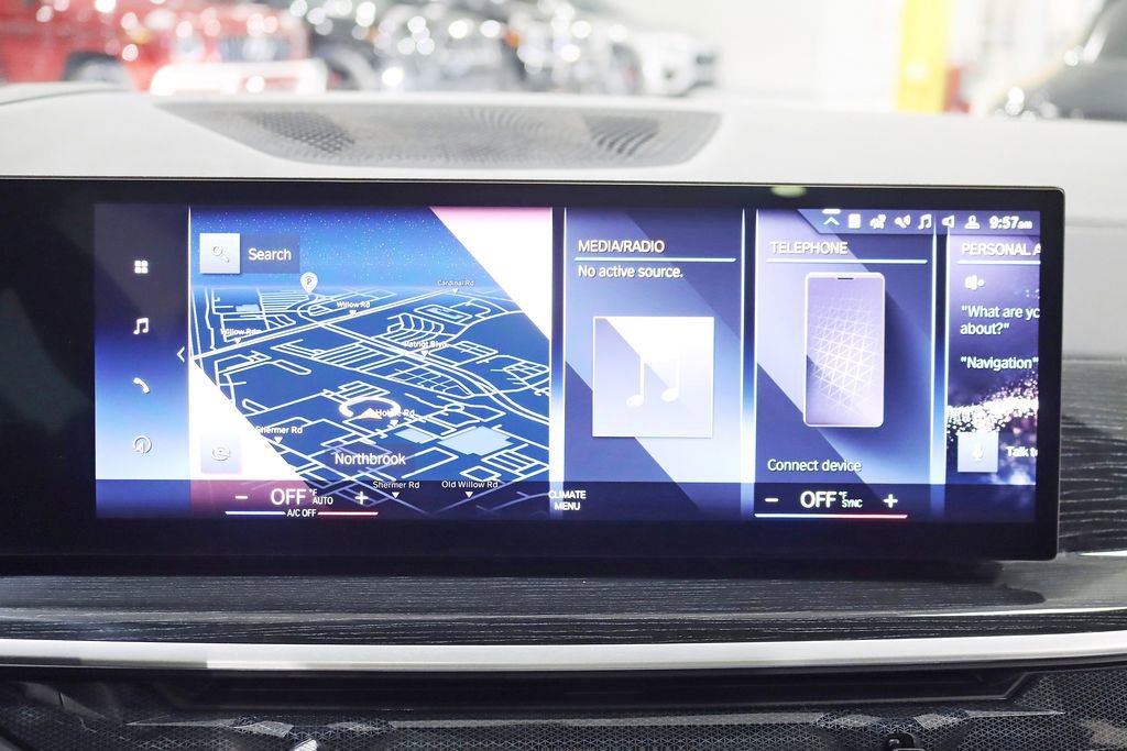 Used 2023 BMW X7 xDrive40i w/ M Sport Package image 18