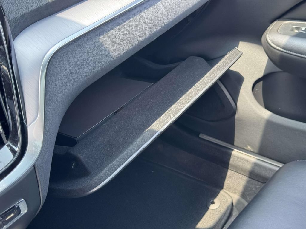 Certified 2023 Volvo S60 B5 Plus w/ Climate Package FWD image 31