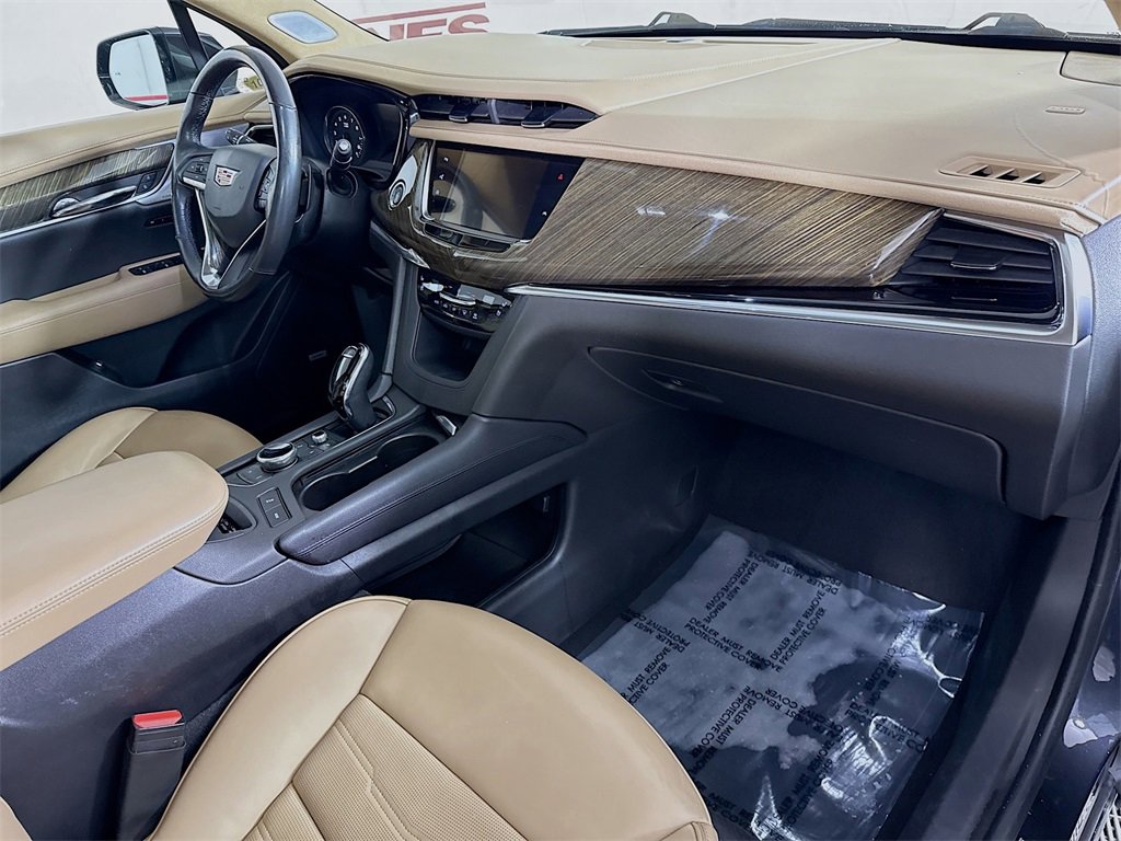 Used 2020 Cadillac XT6 Premium Luxury w/ Platinum Package image 33