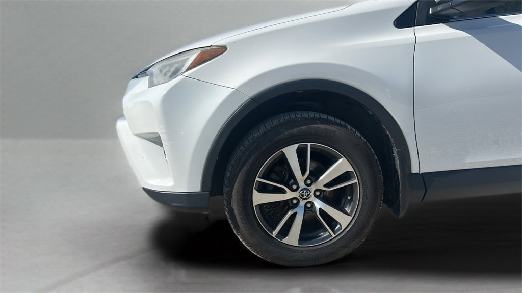 Used 2017 Toyota RAV4 XLE w/ Cargo Management Package image 9