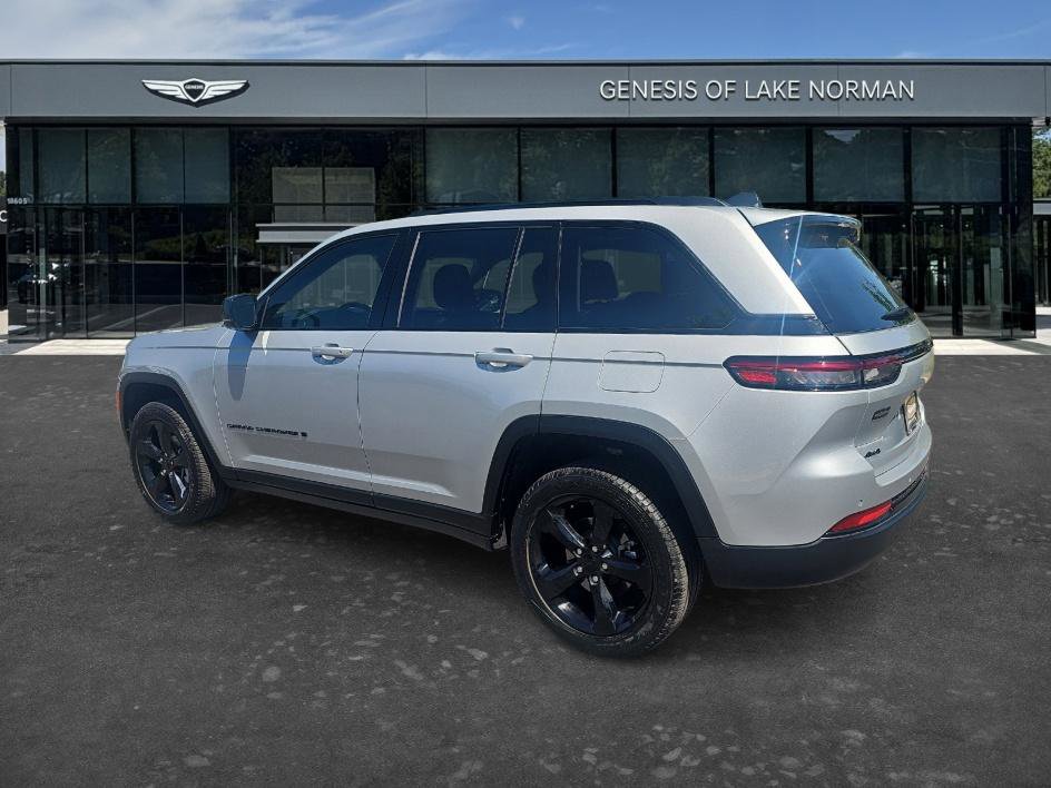 Used 2024 Jeep Grand Cherokee Limited w/ Luxury Tech Group II AWD/4WD image 6