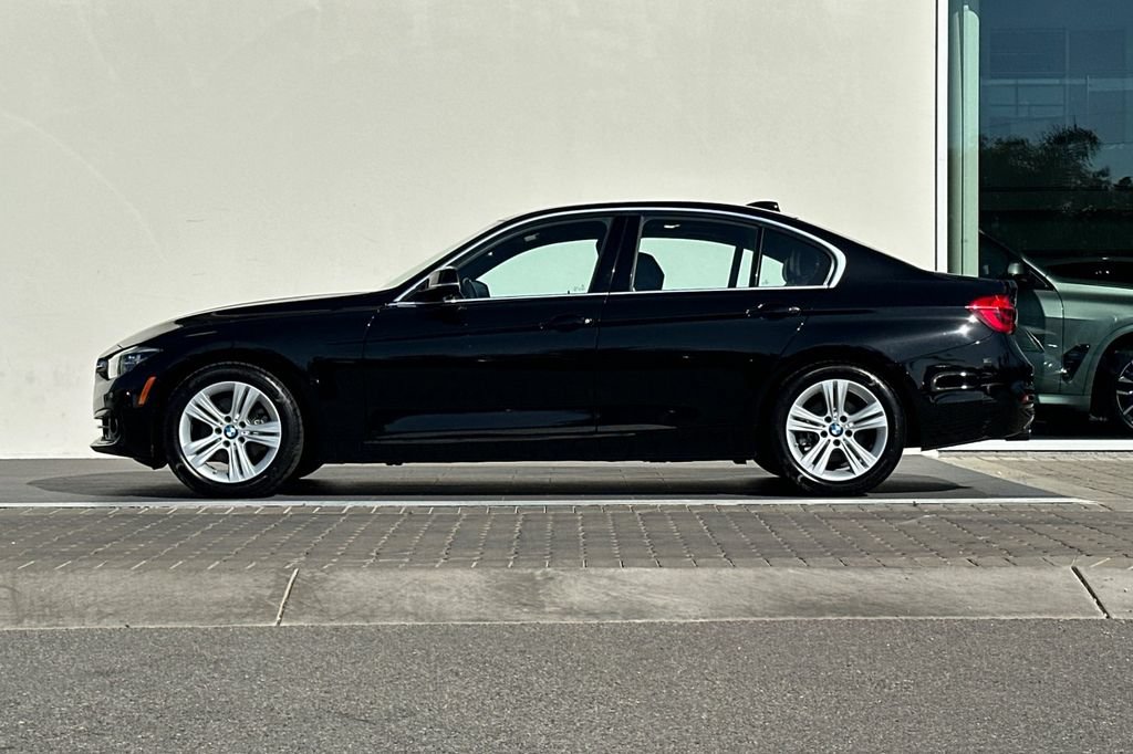 Used 2018 BMW 330i Sedan w/ Premium Package RWD image 6