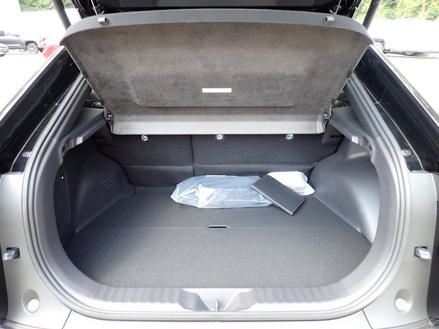 New 2026 Toyota C-HR AWD/4WD image 5