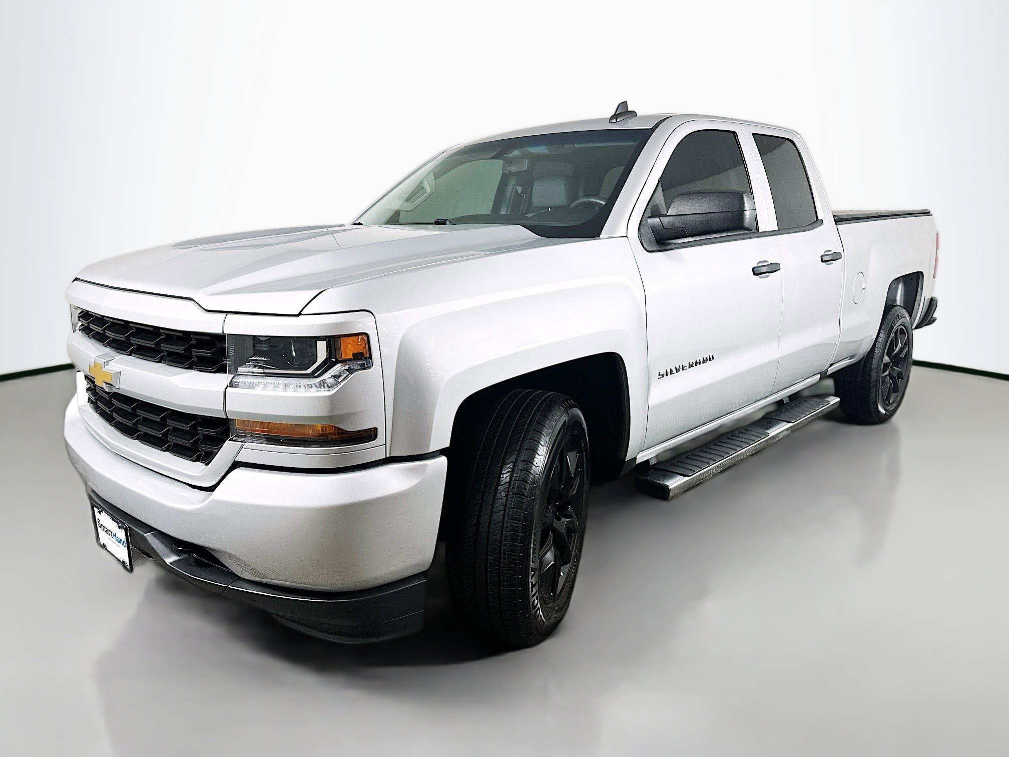 Used 2019 Chevrolet Silverado 1500 Custom w/ Custom Convenience Package image 3
