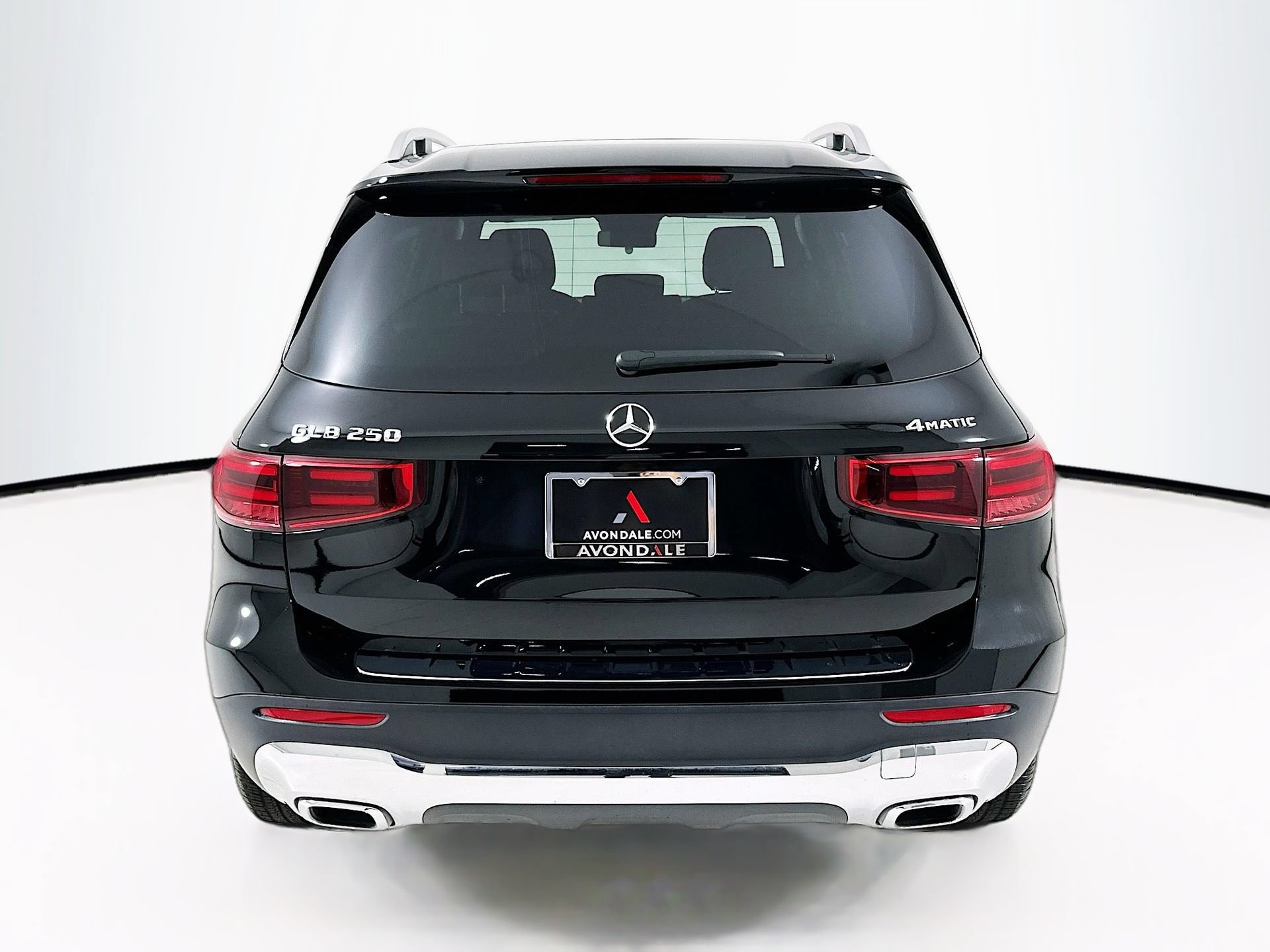 Used 2026 Mercedes-Benz GLB 250 4MATIC image 7