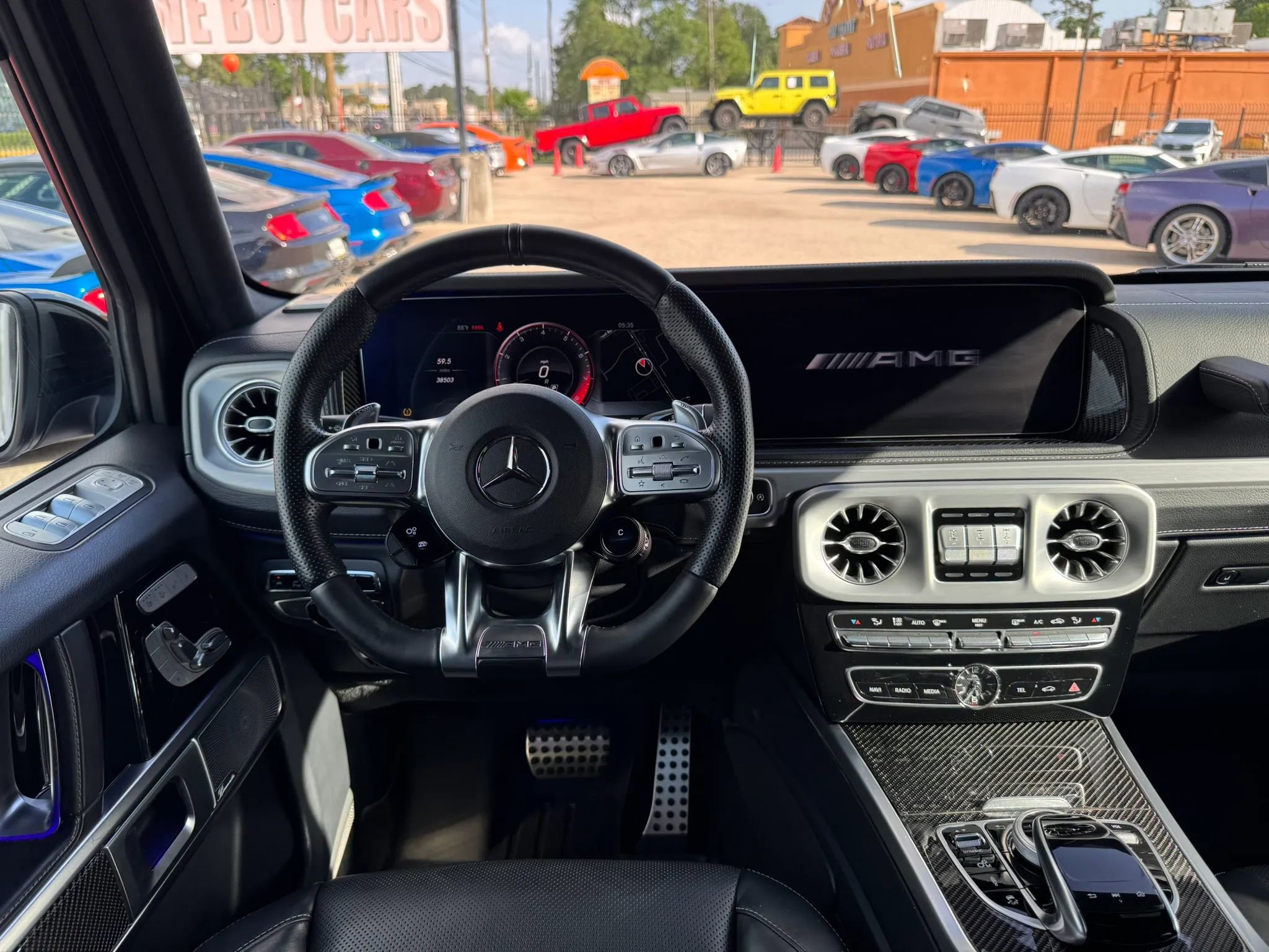 Used 2022 Mercedes-Benz G 63 AMG 4MATIC w/ Seat Comfort Package image 31