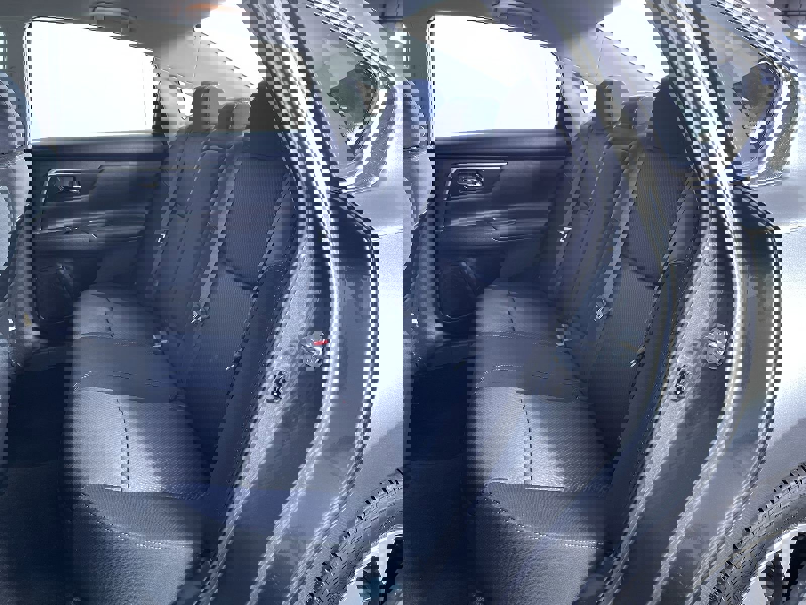 Used 2017 Nissan Altima 2.5 SR w/ LED Appearance Package image 21