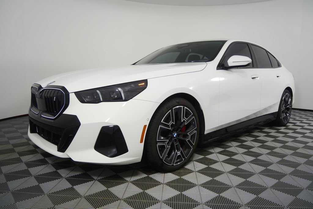 Used 2025 BMW i5 eDrive40i w/ M Sport Package image 7