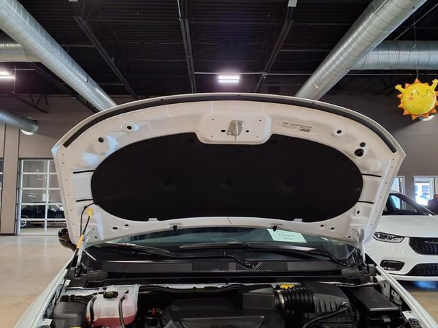 Certified 2024 Chrysler Pacifica Touring-L image 13