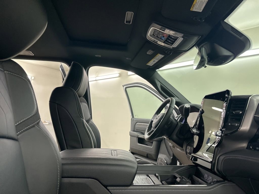 New 2026 RAM 2500 Limited AWD/4WD image 19