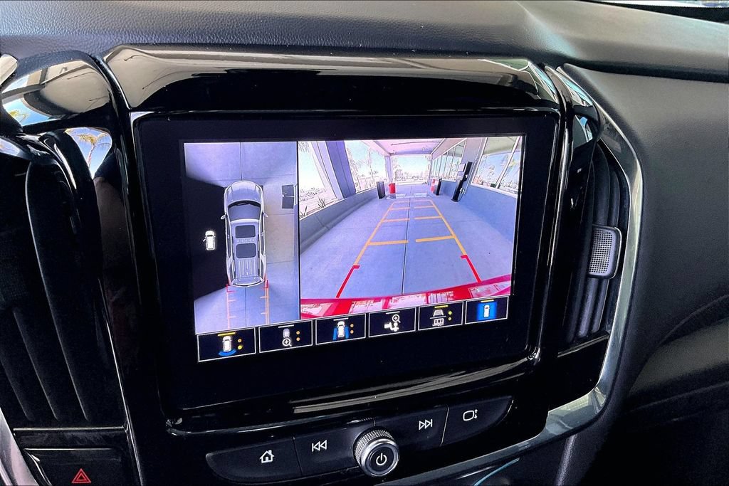 Used 2023 Chevrolet Traverse RS AWD/4WD image 10