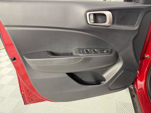 New 2026 Hyundai Venue SEL FWD image 13