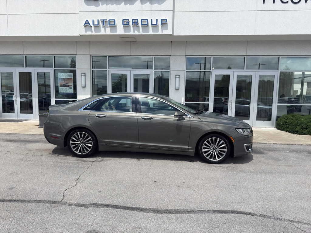 Used 2017 Lincoln MKZ Select FWD image 2