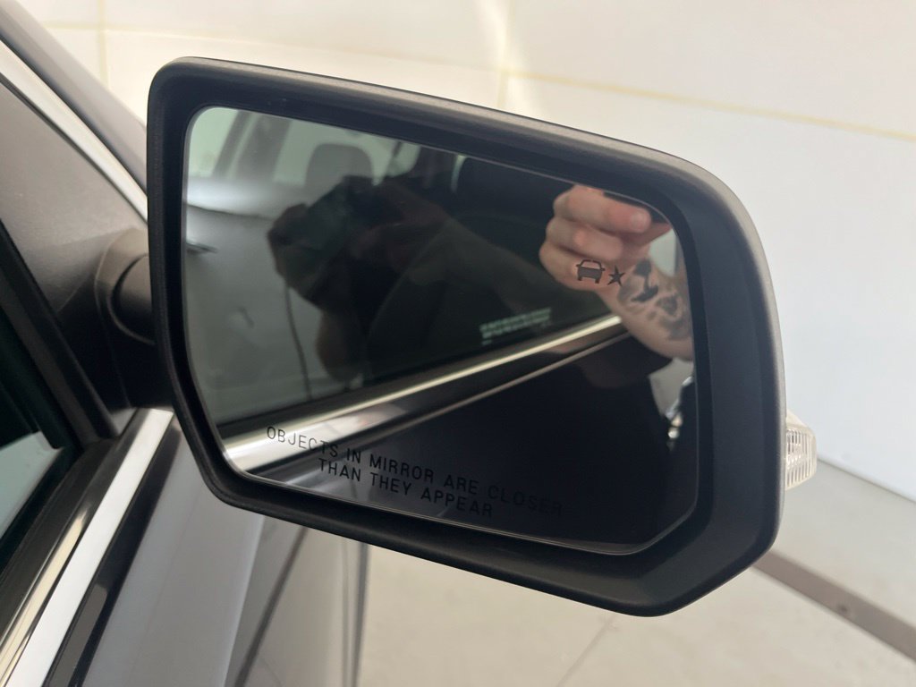 Used 2022 GMC Acadia Denali AWD/4WD image 51