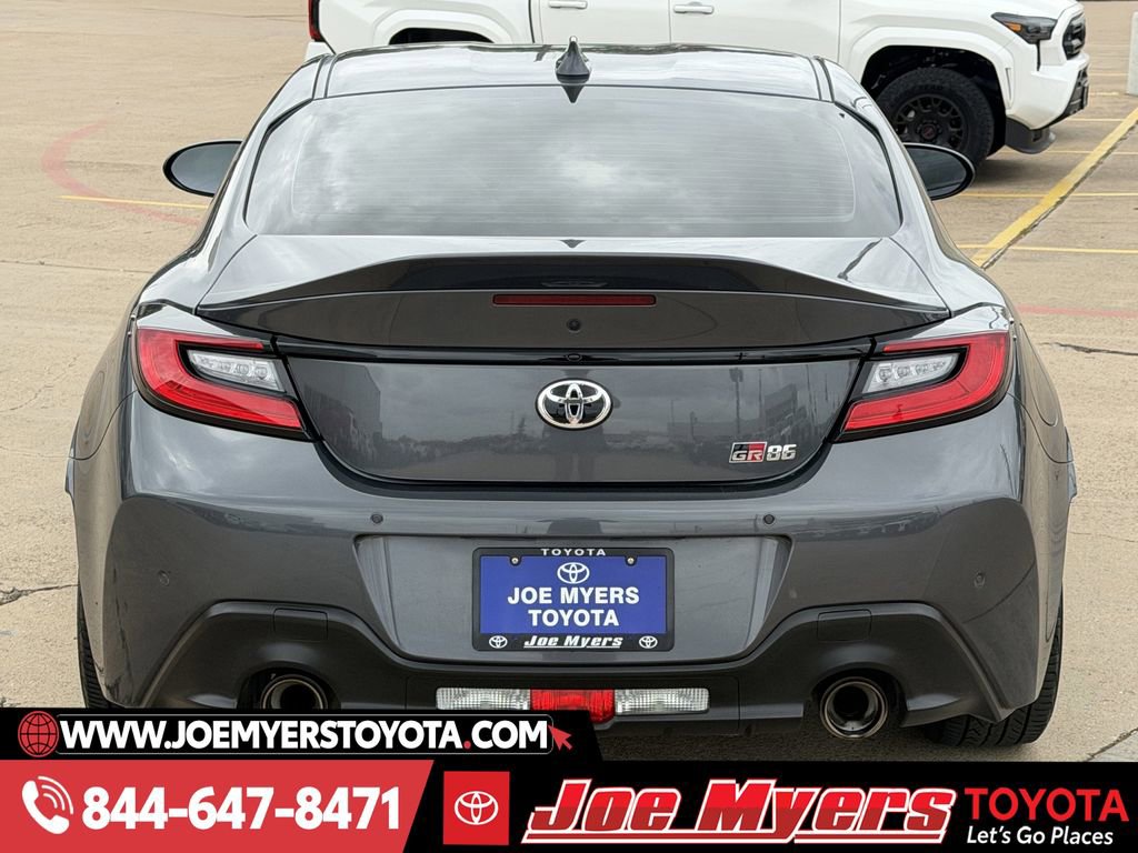 Used 2022 Toyota GR86 Premium image 8