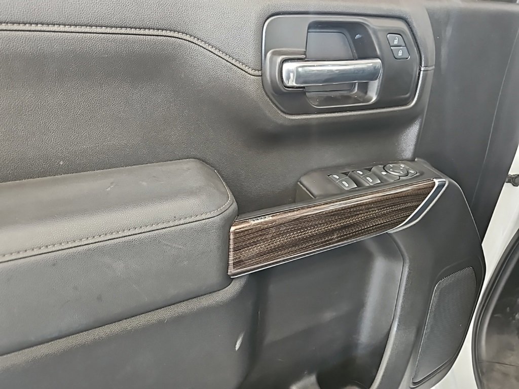 Used 2020 Chevrolet Silverado 1500 LT w/ Convenience Package image 9