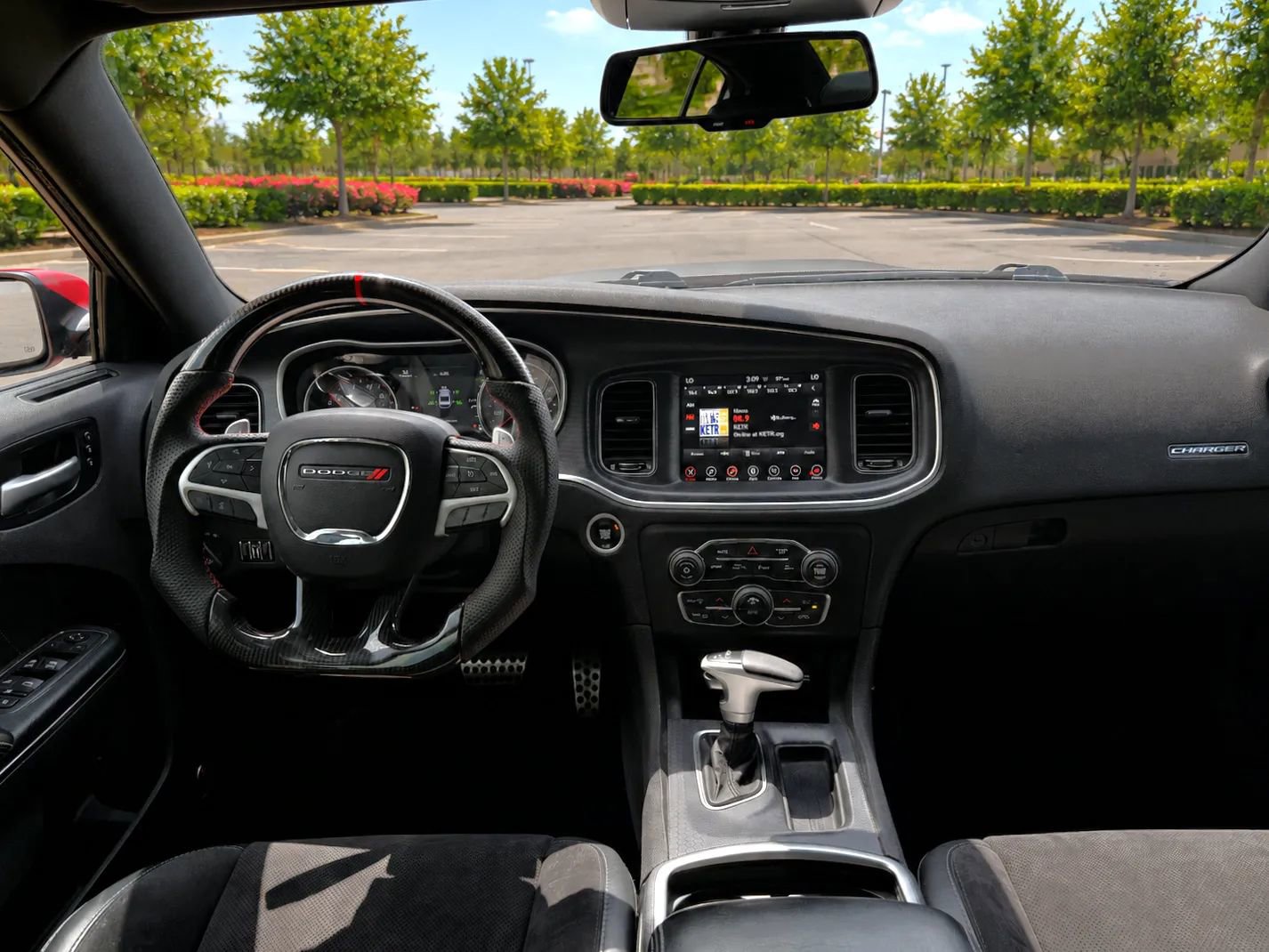Used 2017 Dodge Charger R/T Scat Pack w/ Beats Audio Group RWD image 18