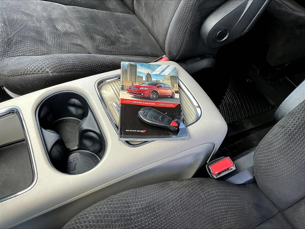Used 2014 Dodge Grand Caravan SXT FWD image 34