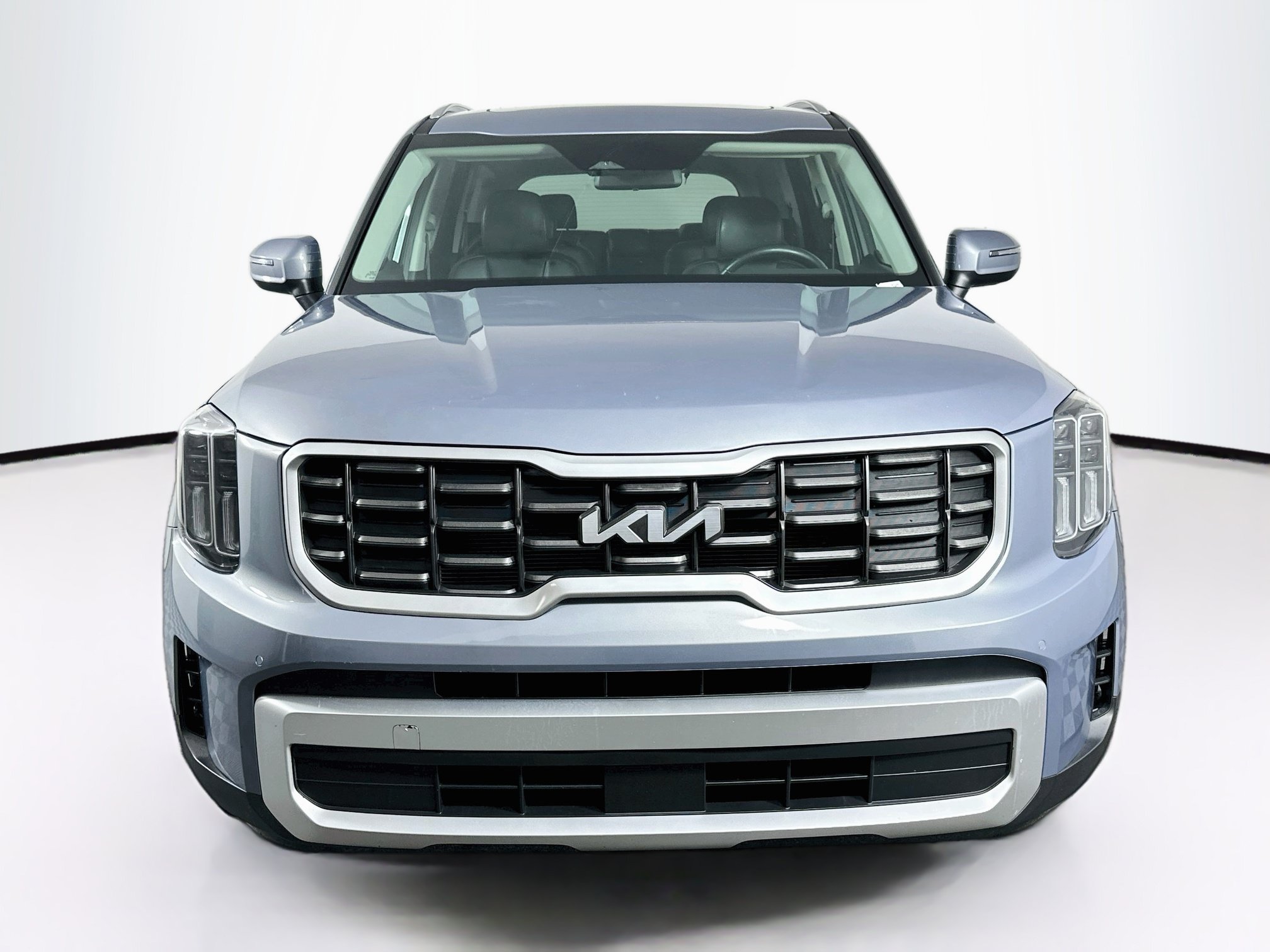 Used 2025 Kia Telluride S AWD/4WD image 2