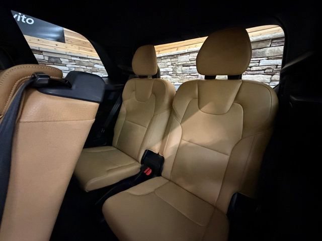 Used 2016 Volvo XC90 T6 Momentum AWD/4WD image 37