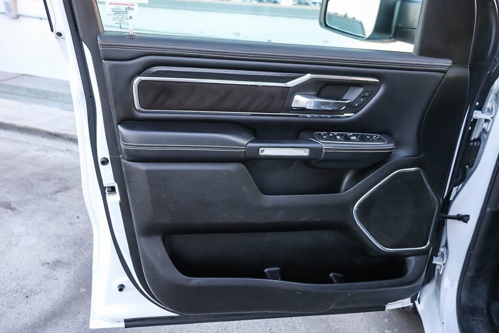 Used 2024 RAM 1500 Laramie AWD/4WD image 23