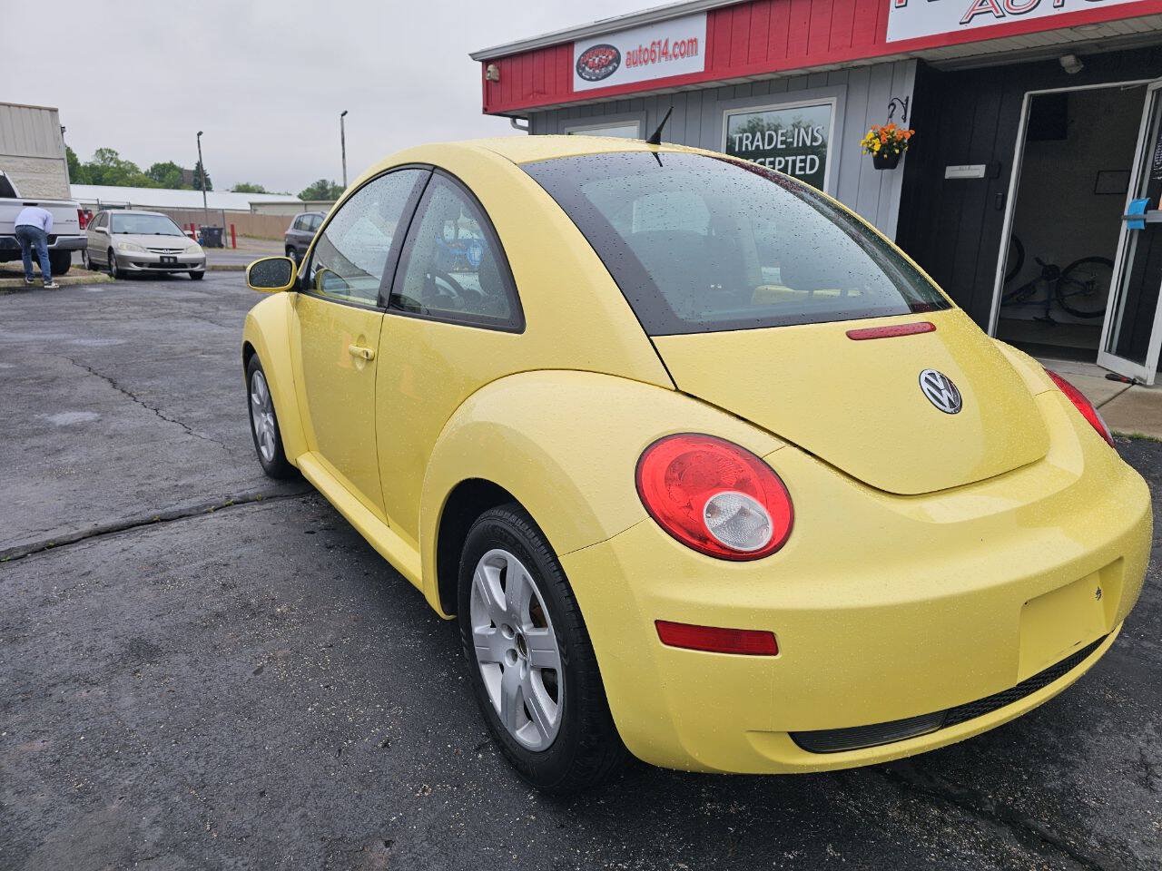 Used 2007 Volkswagen Beetle Coupe w/ Package 1 FWD image 8
