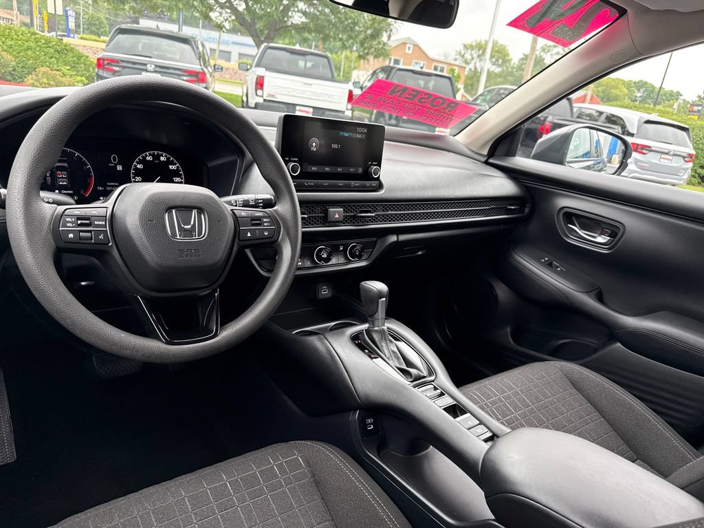 Certified 2024 Honda HR-V LX image 23