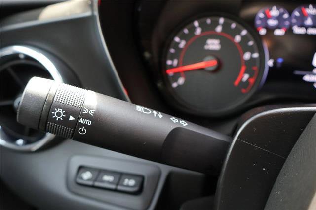 Used 2019 Chevrolet Camaro SS RWD image 14