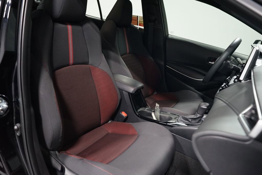 Certified 2024 Toyota Corolla SE Nightshade w/ SE Convenience Package image 28