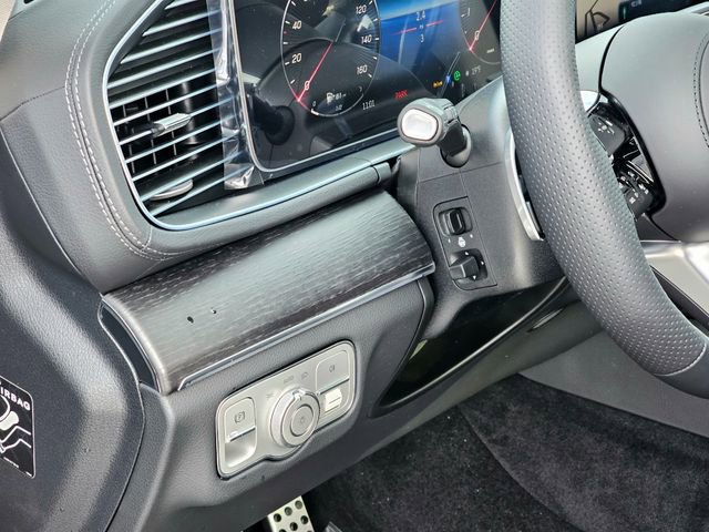 New 2026 Mercedes-Benz GLS 450 4MATIC image 15