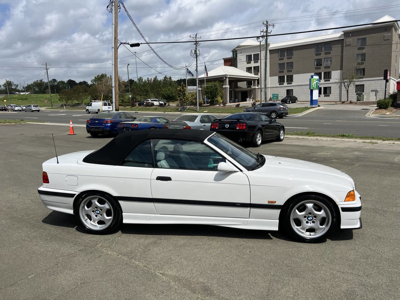 Used 1998 BMW M3 Convertible image 10