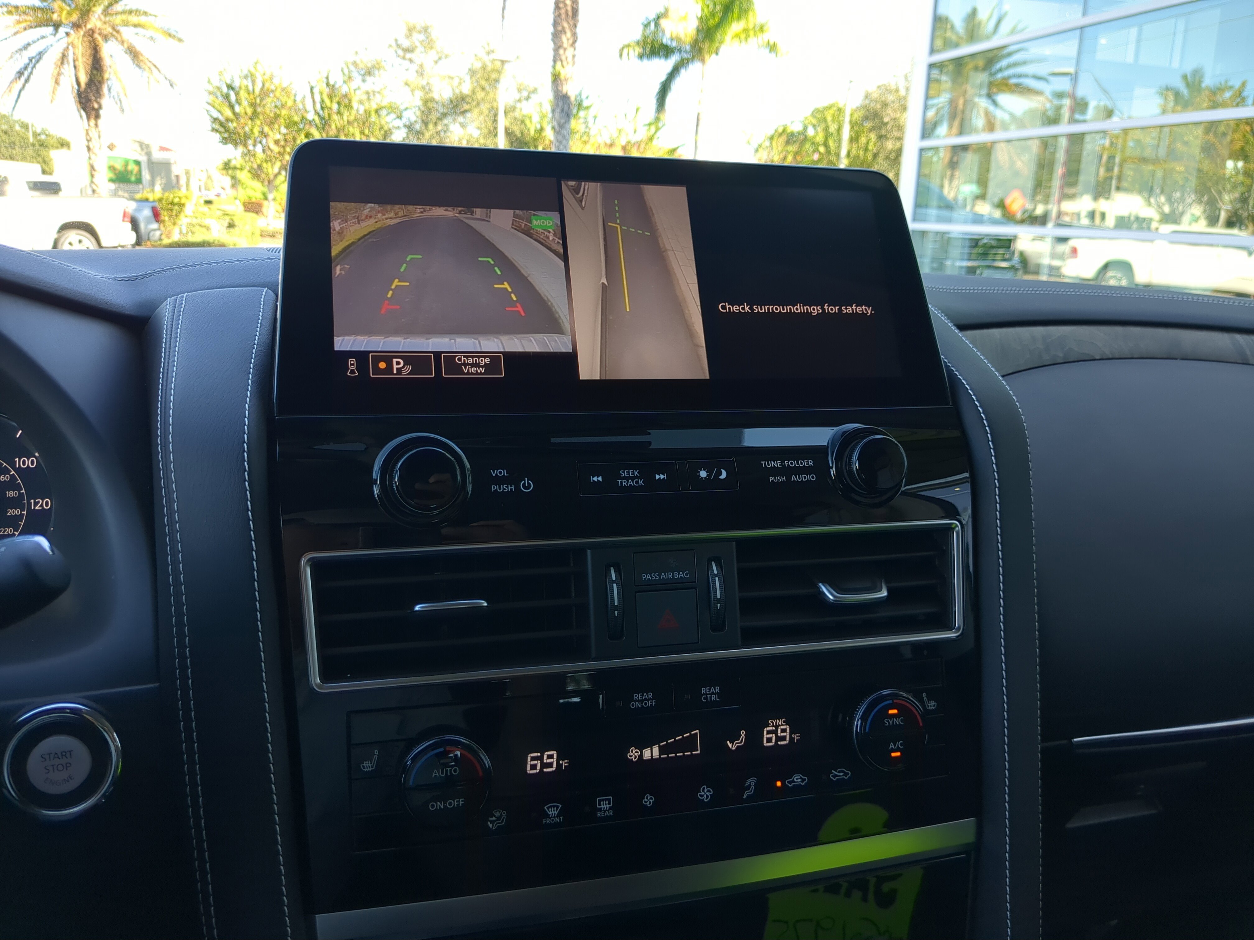 Certified 2024 INFINITI QX80 Premium Select w/ Cargo Package image 23