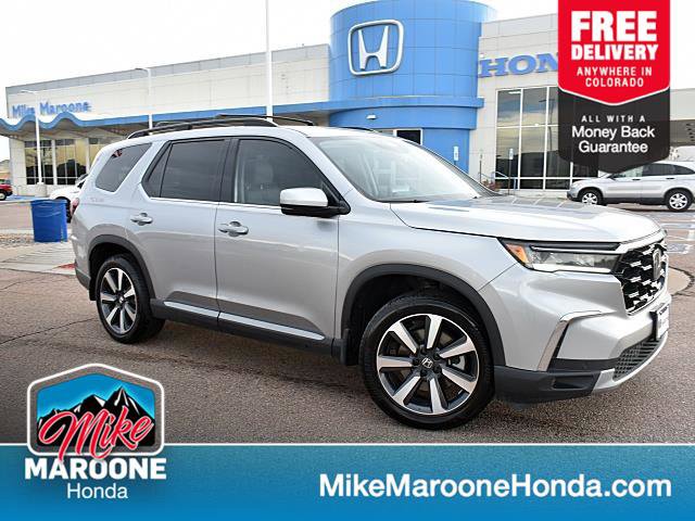 Used 2024 Honda Pilot Touring image 1