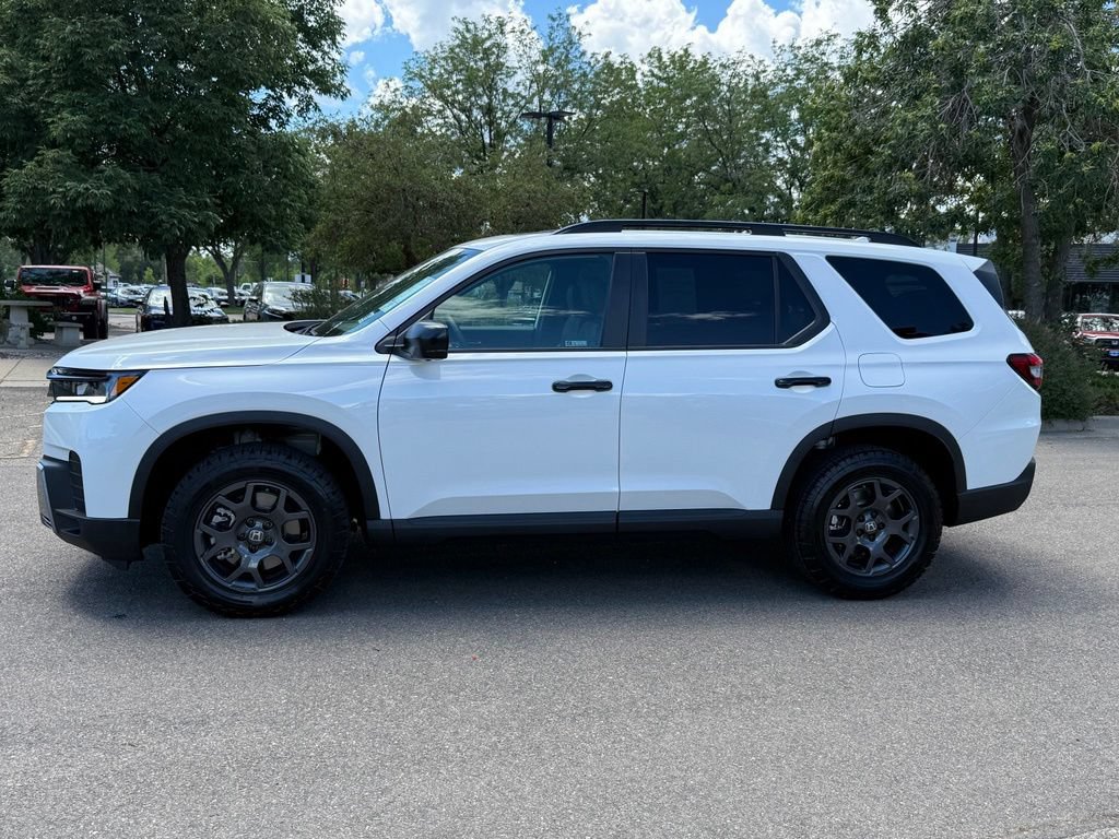 Certified 2026 Honda Pilot TrailSport image 9