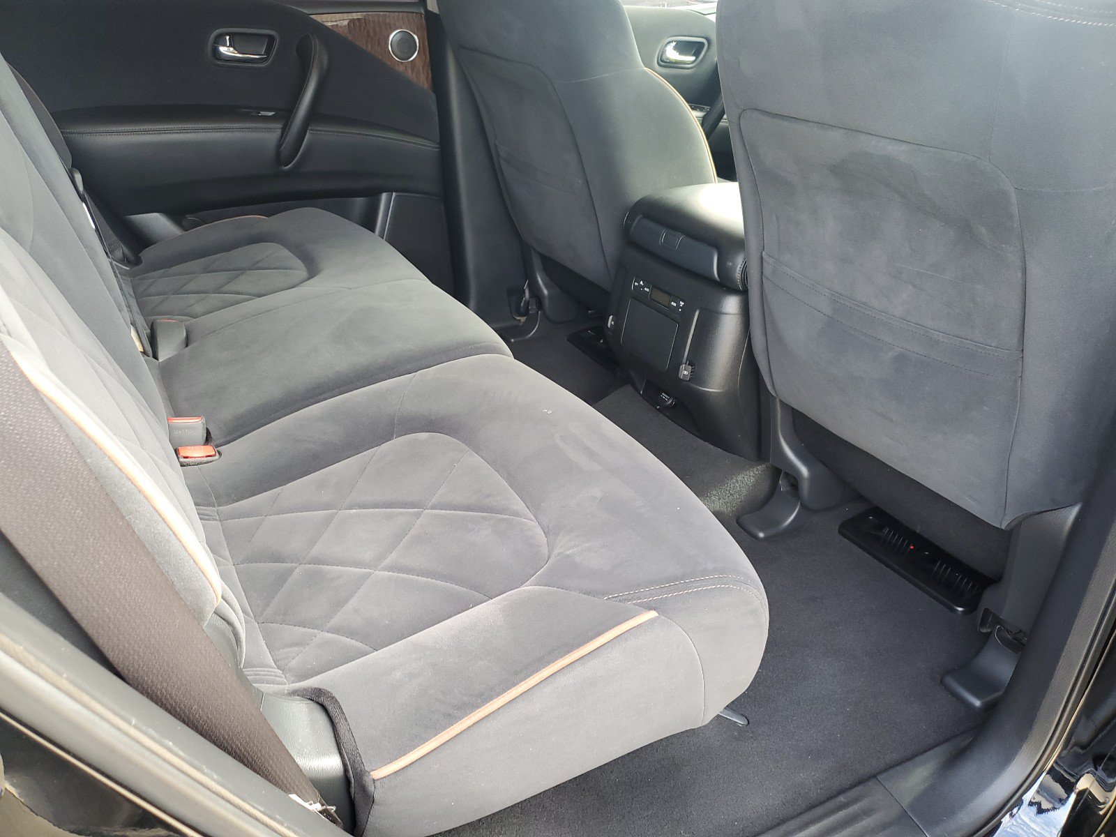 Used 2018 Nissan Armada SV w/ Driver Package RWD image 11
