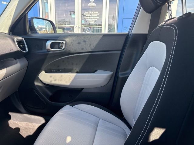 Used 2026 Hyundai Venue SEL image 38