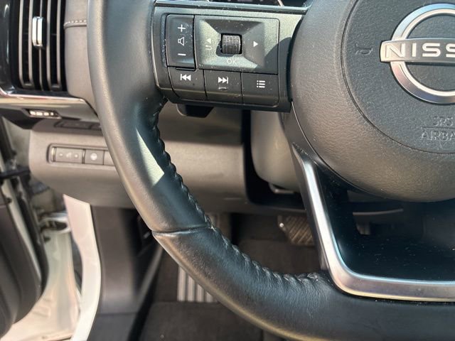 Used 2024 Nissan Pathfinder SV image 22