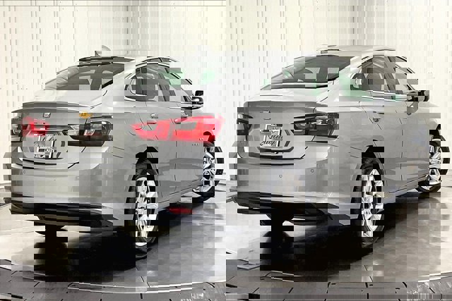 Used 2024 Chevrolet Malibu LT image 13