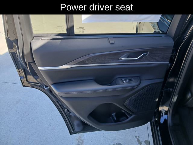 New 2025 Jeep Grand Cherokee Limited image 15