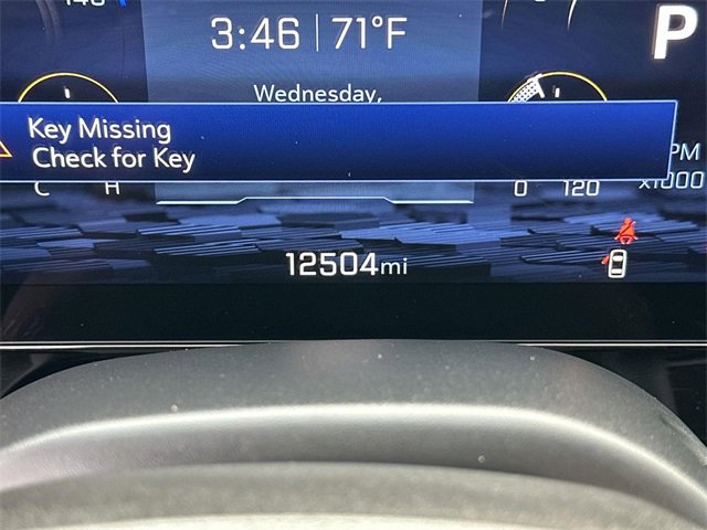 Used 2025 Chevrolet Suburban RST image 11