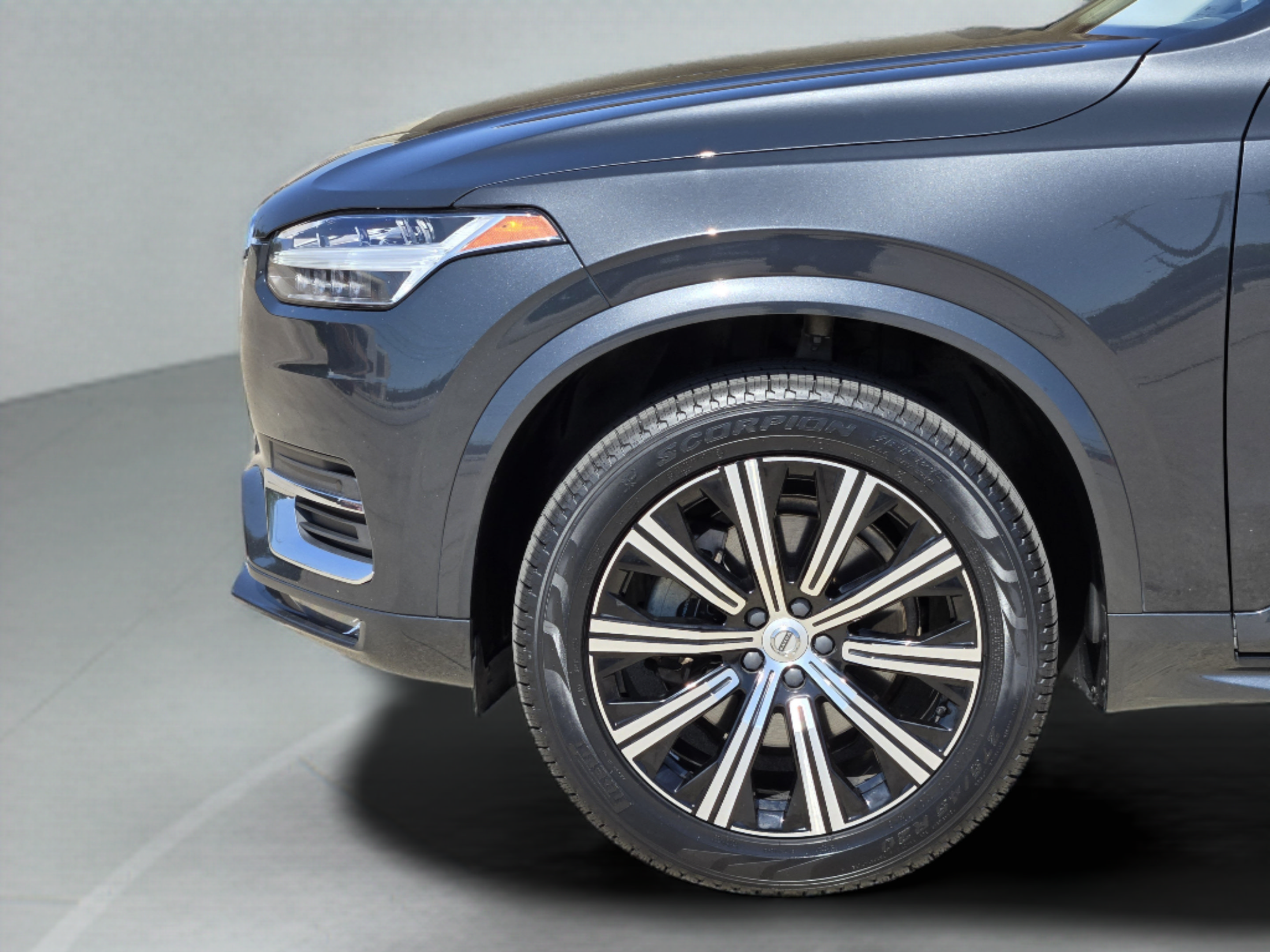 Certified 2022 Volvo XC90 T6 Inscription AWD/4WD image 37