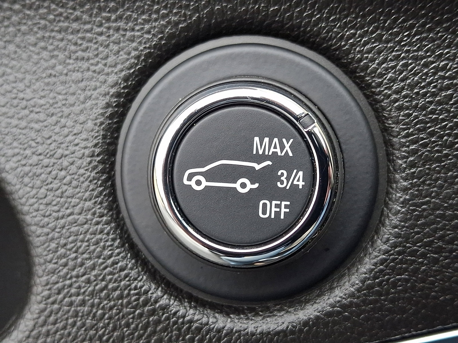 Used 2023 Buick Enclave Essence w/ Experience Buick Package image 26