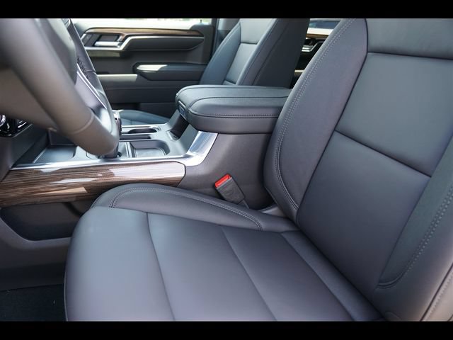 New 2026 Chevrolet Silverado 1500 LT Trail Boss w/ Convenience Package II AWD/4WD image 3
